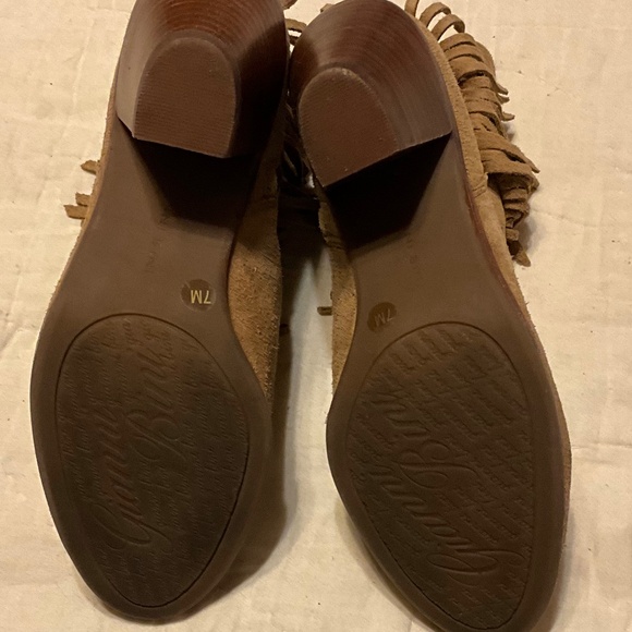 Gianni Bini Tan Suede Ankle Boots size 7M - Picture 7 of 9